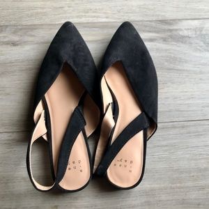 Flat pointy toe mules